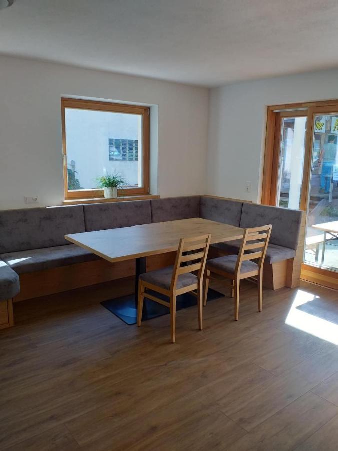 Grosszuegiges Apartment Georg Mayrhofen Barrierefrei Hollenzen المظهر الخارجي الصورة